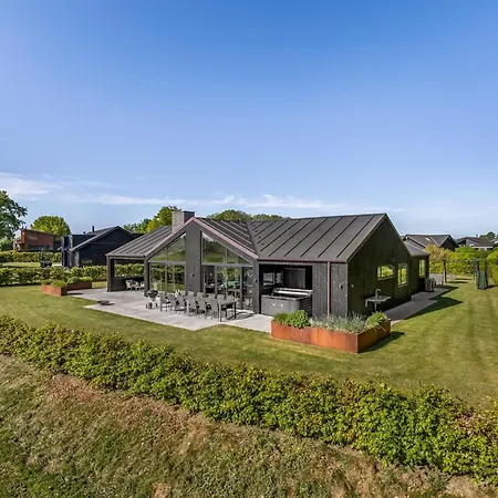 Goesta - 250m From The Sea By Interhome *