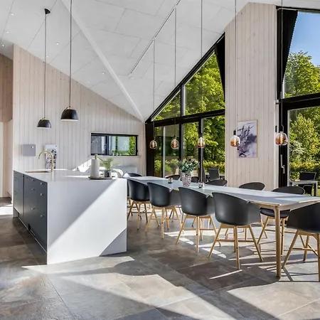 Goesta - 250m From The Sea By Interhome